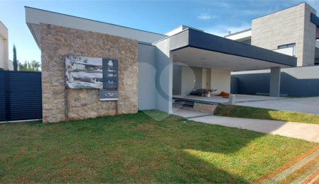 Casa à venda com 3 suítes no condomínio Fazenda Jequitibá, Sorocaba - SP