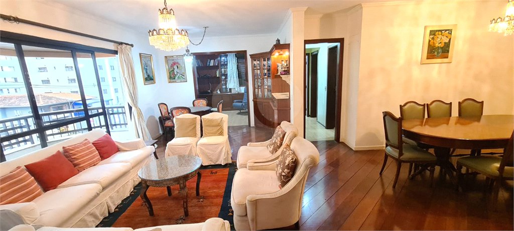 Apartamento à venda com 3 quartos, sendo 1 suíte,  em Indianópolis, São Paulo, SP