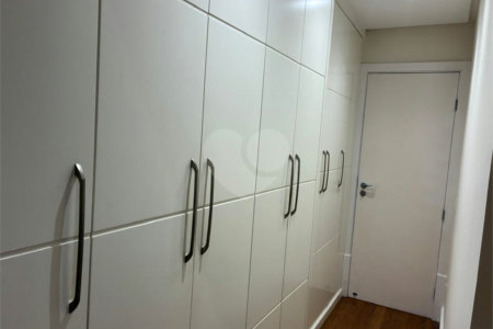 Apartamento à venda com 3 quartos, sendo 1 suíte,  em Vila Guilherme, São Paulo, SP