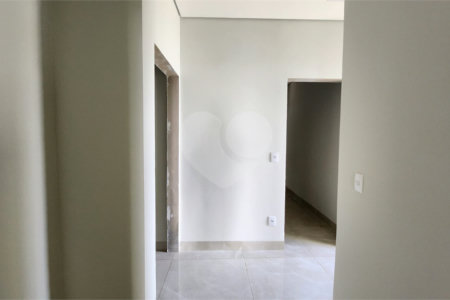 Casa à venda com 3 quartos, sendo 1 suíte, em Parque Atlanta, Araraquara, SP