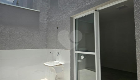 Casa à venda com 2 suítes em Jardim Pinheiros, São Paulo, SP