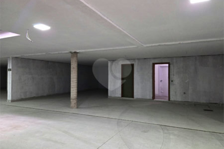 Casa à venda com 4 suítes no condomínio Venezia, São Paulo - SP