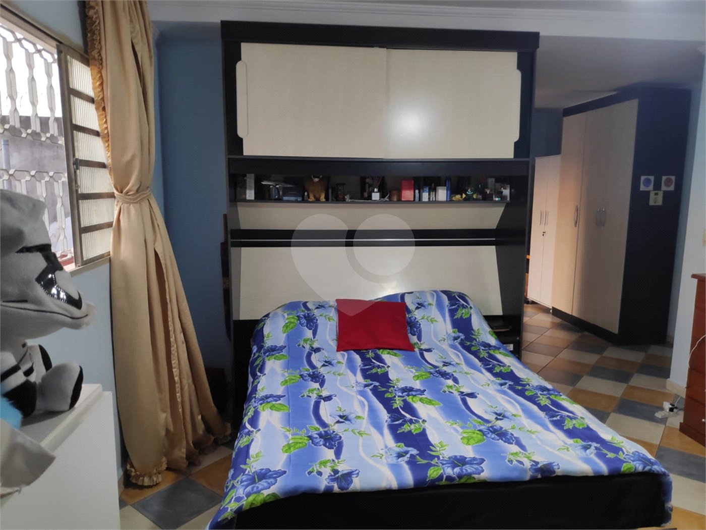 Casa à venda com 3 quartos, sendo 1 suíte, em Vila Nivi, São Paulo, SP