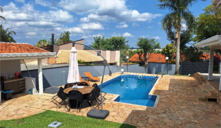 Casa à venda com 3 suítes no condomínio Vinhas da Vista Alegre Sede, Vinhedo - SP