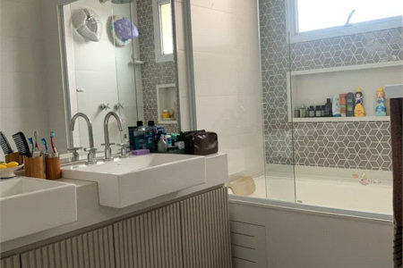 Apartamento à venda com 3 suítes em Lapa, São Paulo, SP