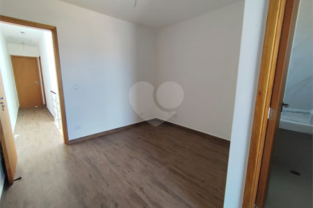 Sobrado à venda com 3 quartos, sendo 1 suíte, em Santa Teresinha, São Paulo, SP