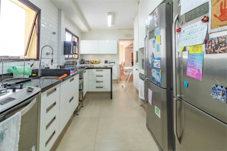 Apartamento à venda com 4 quartos, sendo 3 suítes, em Santa Cecília, São Paulo, SP