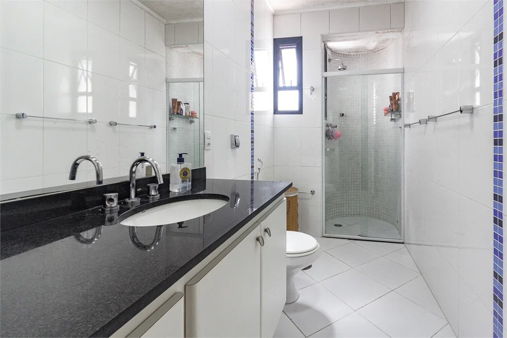 Apartamento à venda com 4 quartos, sendo 2 suítes,  em Jardim Parque Morumbi, São Paulo, SP