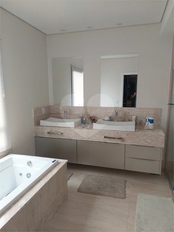 Casa à venda com 3 quartos, sendo 2 suítes, no condomínio Ibiaram 1, Itupeva - SP