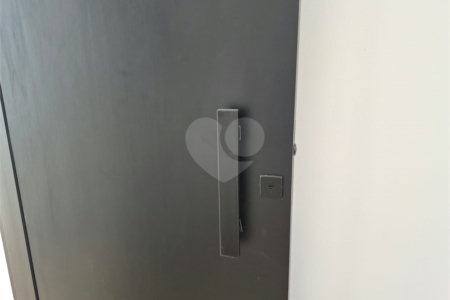 Sobrado à venda com 3 quartos, sendo 1 suíte, em Cidade dos Bandeirantes, São Paulo, SP