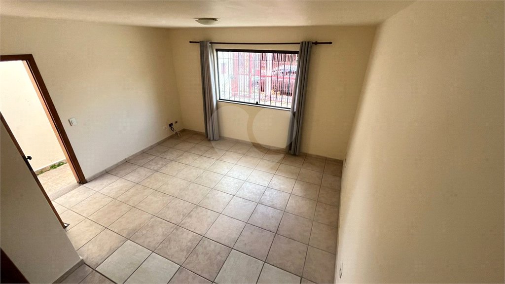 Casa à venda com 3 quartos, sendo 1 suíte, em Jardim Morro Verde, São Paulo, SP