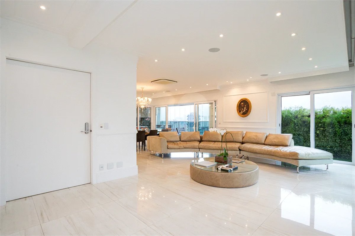 Apartamento à venda com 4 suítes em Vila Nova Conceição, São Paulo, SP