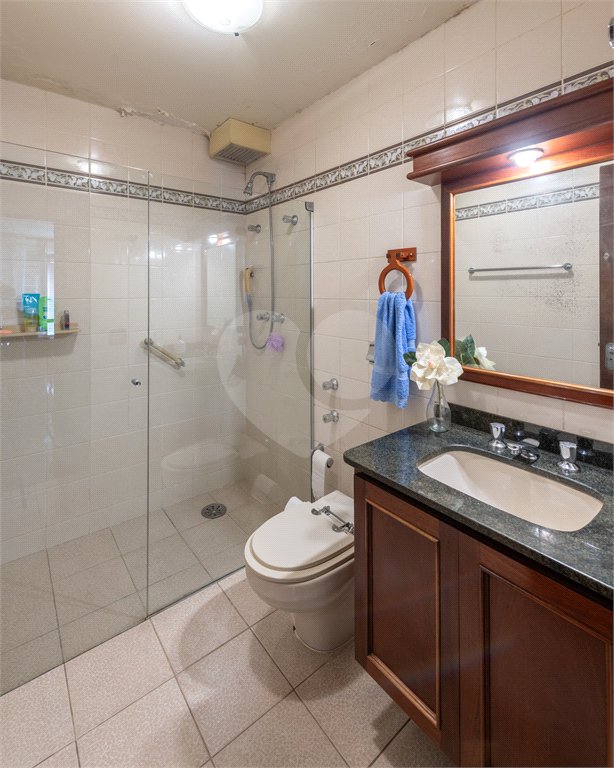 Casa Térrea à venda com 7 quartos, sendo 1 suíte, em Santana, São Paulo, SP