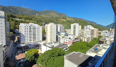 Apartamento à venda com 4 quartos, sendo 1 suíte,  em Tijuca, Rio de Janeiro, RJ