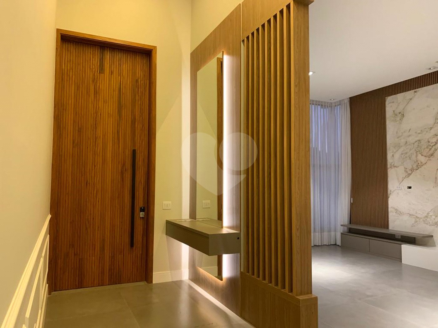 Casa à venda com 3 suítes no condomínio Residencial Granville, Atibaia - SP