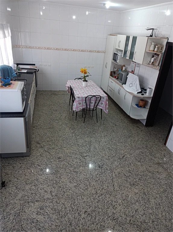 Sobrado à venda com 5 quartos, sendo 4 suítes,  em Rolinópolis, São Paulo, SP