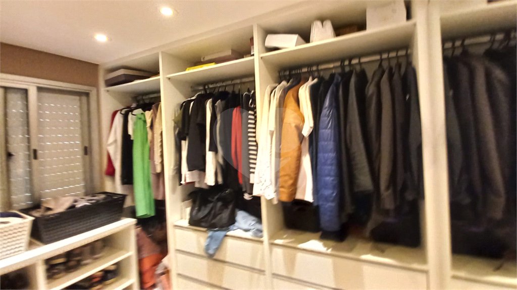 Apartamento à venda com 3 quartos, sendo 1 suíte, em Jardim Luísa, São Paulo, SP