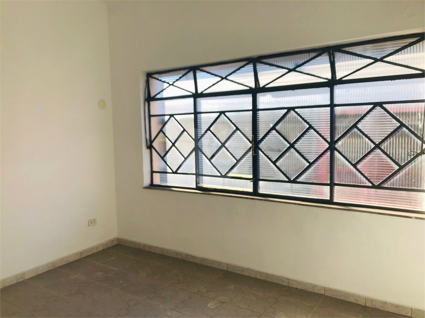 Casa à venda com 3 quartos, sendo 1 suíte,  no Centro, Mogi das Cruzes, SP