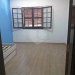 Casa à venda com 3 quartos, sendo 1 suíte, no condomínio Primavera, São Paulo - SP
