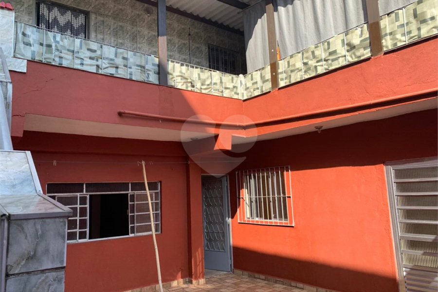 Sobrado à venda com 3 quartos em Jaraguá, São Paulo, SP
