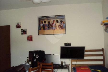 Sobrado à venda com 3 quartos, sendo 1 suíte,  em Jardim Pinheiros, São Paulo, SP