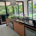 Casa à venda ou para alugar com 4 suítes no Centro, Jambeiro, SP