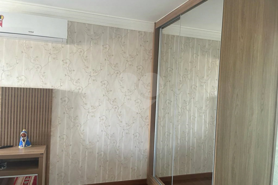 Casa à venda com 4 quartos, sendo 3 suítes,  no condomínio The House, São Paulo - SP