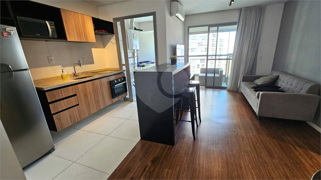Excelente apartamento MOBILIADO para venda ou locação.
