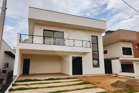 Casa à venda com 3 suítes no condomínio Central Parque, Salto - SP
