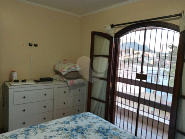 Casa à venda com 3 quartos em Jaraguá, São Paulo, SP
