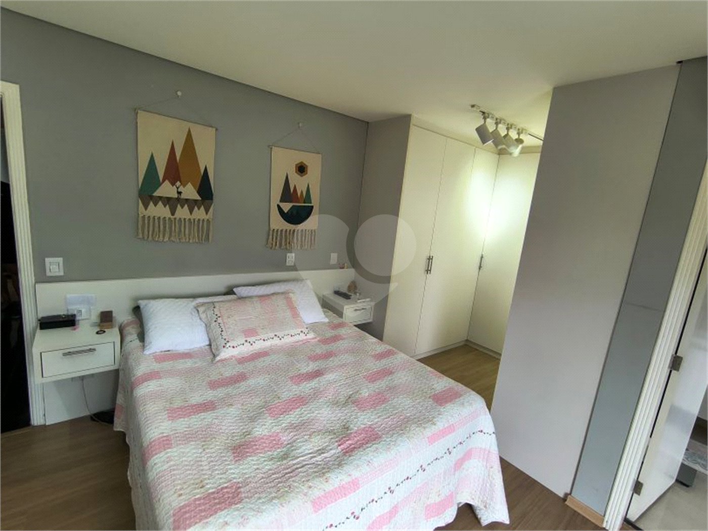 Casa à venda com 4 suítes no condomínio Res São Pedro da Aldeia, São Paulo - SP