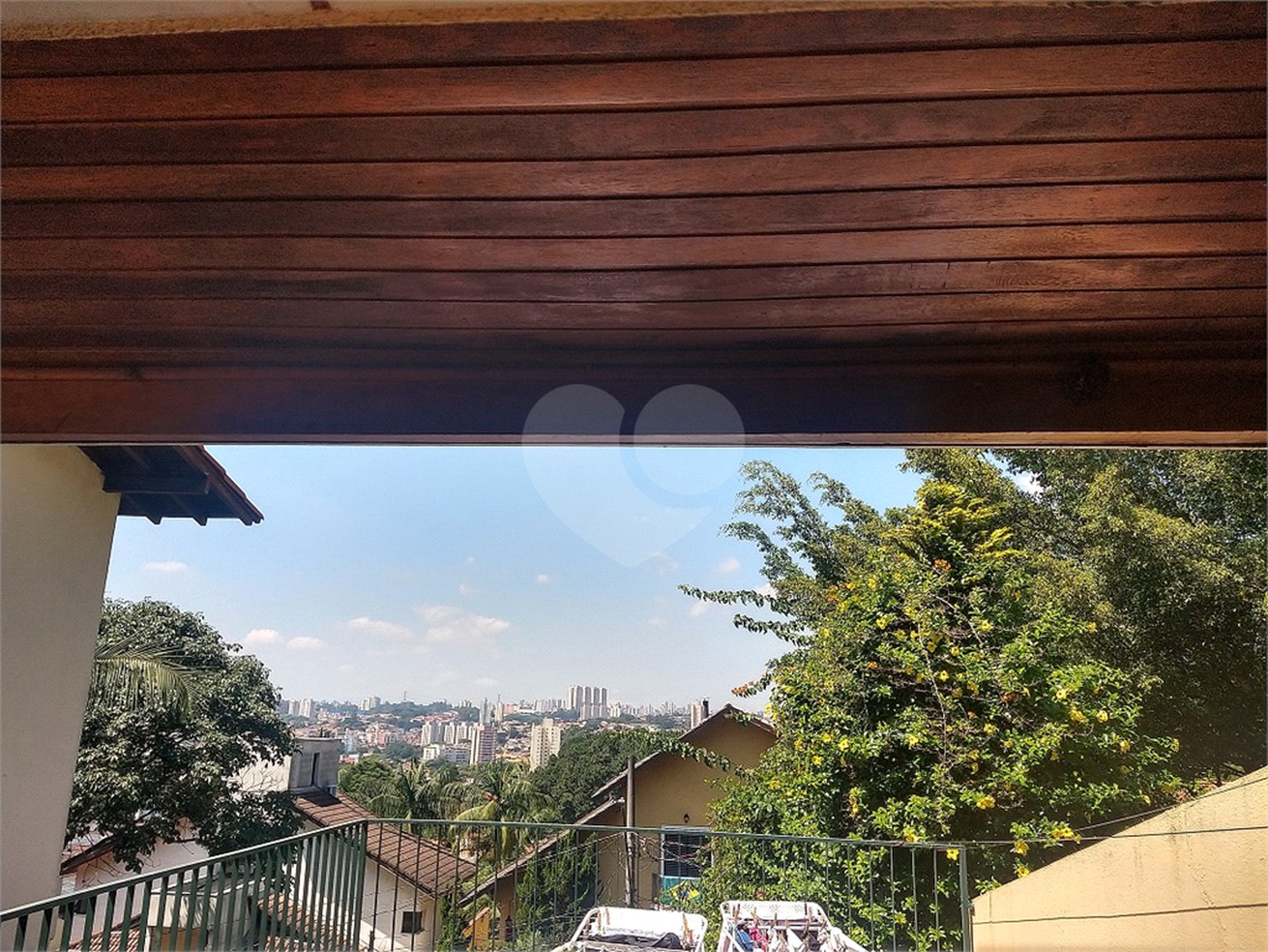 Sobrado à venda com 4 quartos, sendo 1 suíte, em Parque dos Príncipes, São Paulo, SP