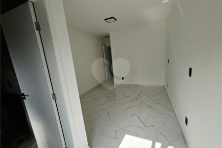 Sobrado à venda com 3 quartos, sendo 2 suítes,  em Vila Dom Pedro II, São Paulo, SP
