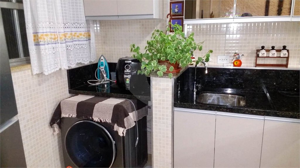 Apartamento à venda com 2 quartos em Guilhermina, Praia Grande, SP