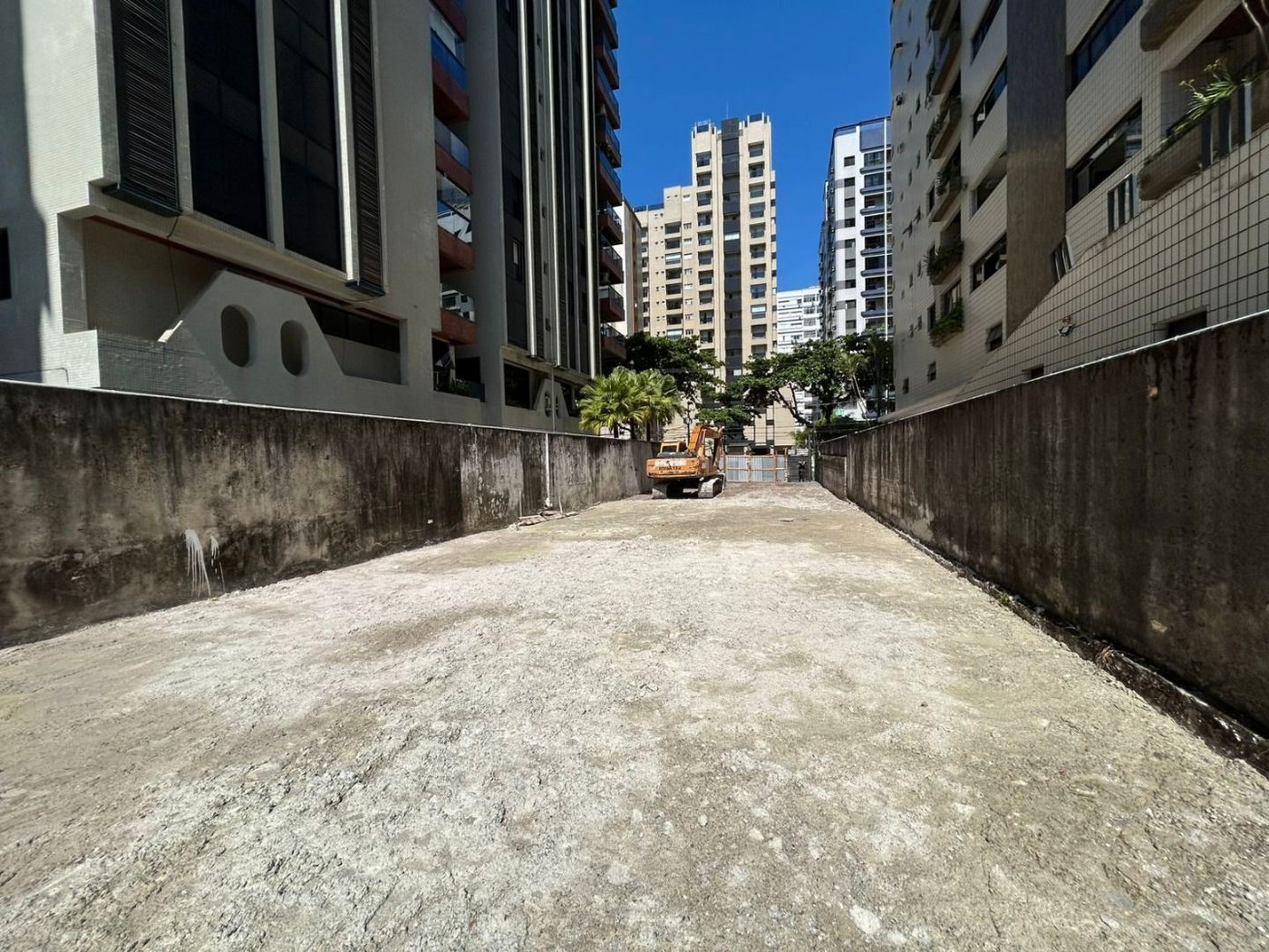 Terreno para alugar, 480 m² por R$ 35.000,00/mês - Gonzaga - Santos/SP