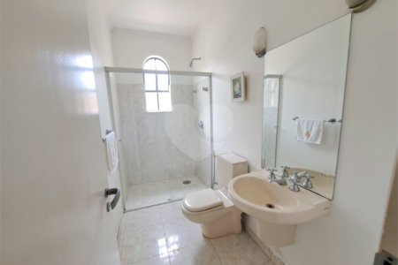 Casa à venda com 6 quartos, sendo 5 suítes, no condomínio São Joaquim, Vinhedo - SP