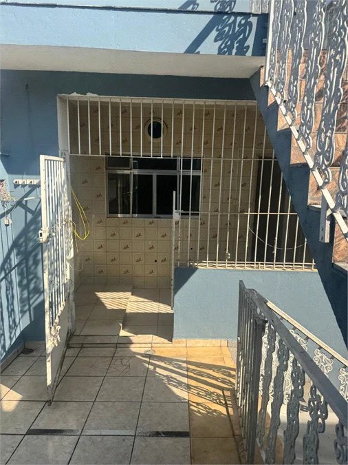 Sobrado à venda com 5 quartos em Bela Vista, Osasco, SP