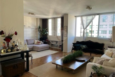 Apartamento à venda ou para alugar com 1 suíte em Jardim Europa, São Paulo, SP