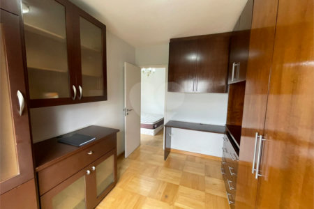 Apartamento à venda ou para alugar com 3 suítes em Vila Suzana, São Paulo, SP