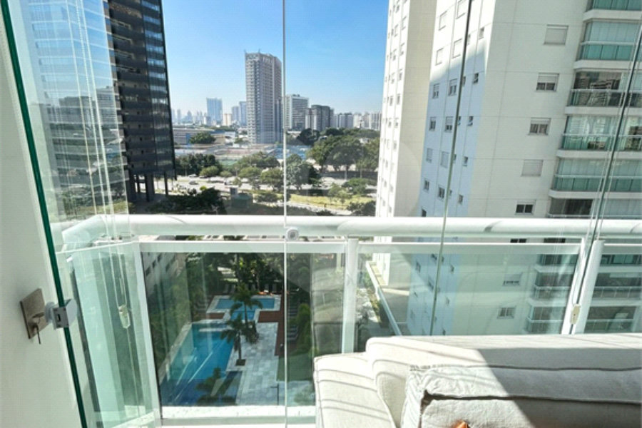 Apartamento à venda com 3 suítes em Barra Funda, São Paulo, SP