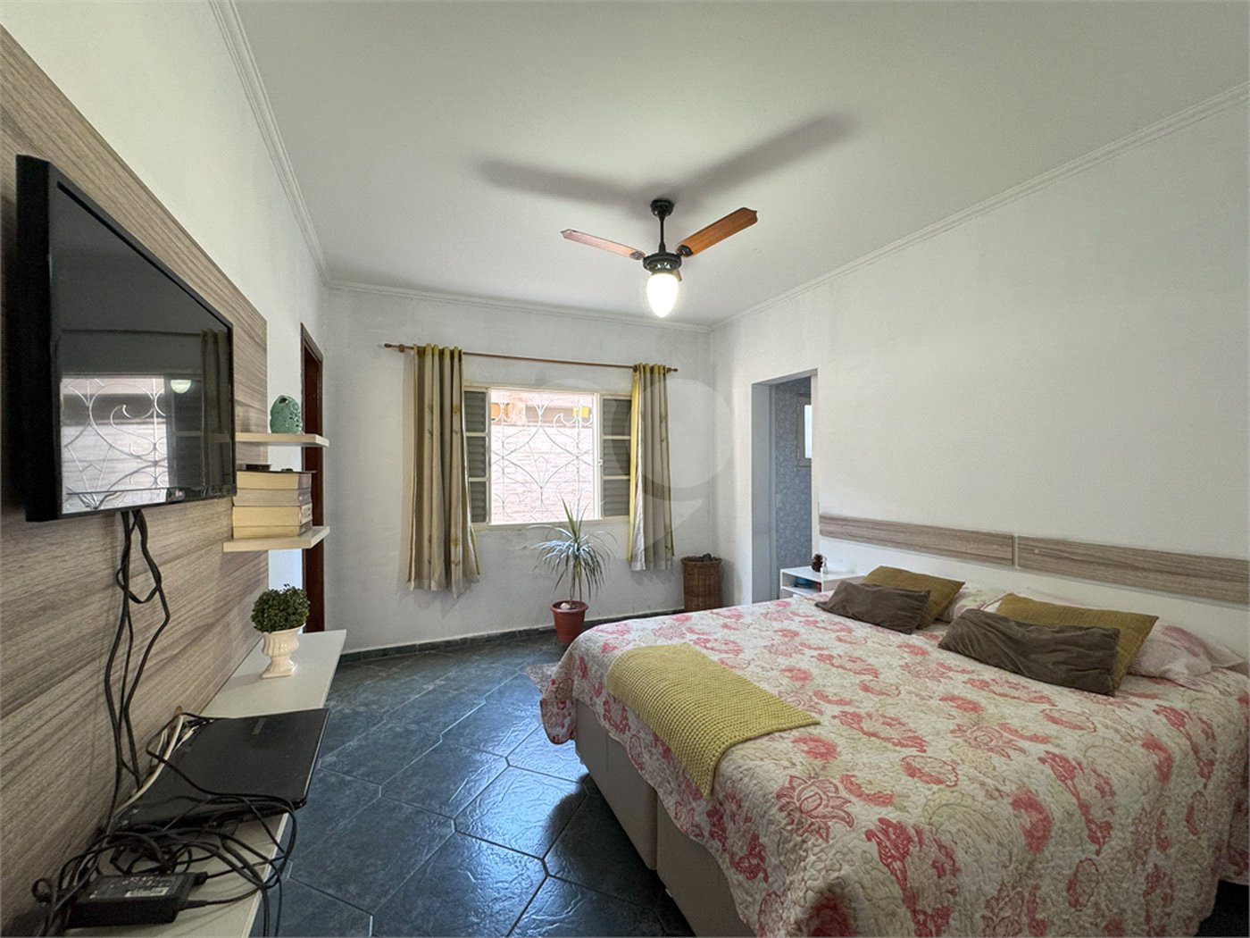 Casa à venda com 3 quartos, sendo 1 suíte, em Jardim Santa Rosália, Sorocaba, SP