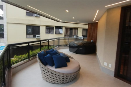 Apartamento à venda com 3 quartos, sendo 1 suíte, em Recreio dos Bandeirantes, Rio de Janeiro, RJ