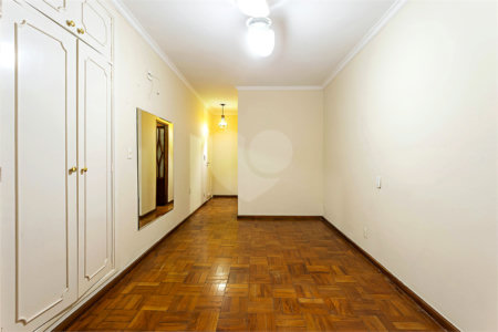 Casa à venda com 3 quartos, sendo 1 suíte, em Chácara Santo Antônio, São Paulo, SP