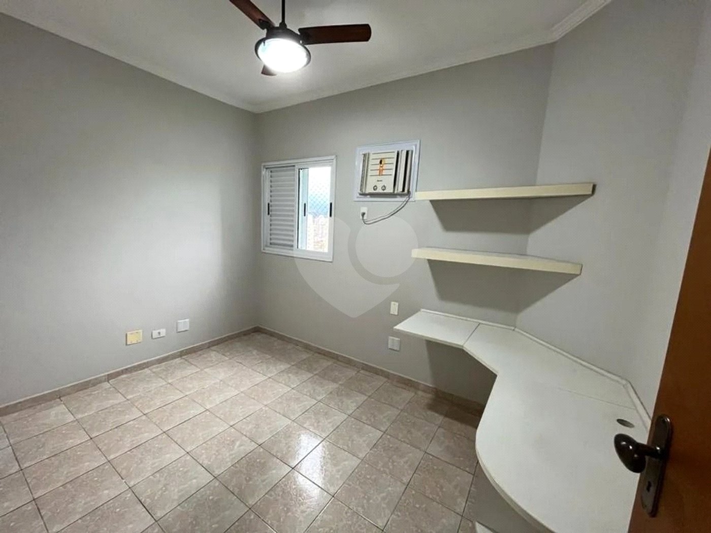 Apartamento à venda com 4 quartos, sendo 3 suítes, em Indianópolis, São Paulo, SP