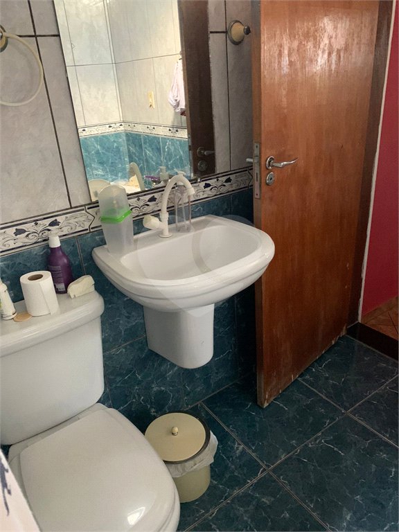 Sobrado à venda com 3 quartos, sendo 2 suítes, em Jardim São Lázaro, Ferraz de Vasconcelos, SP
