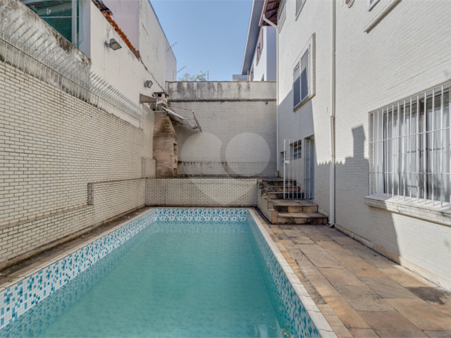 Casa à venda com 3 quartos, sendo 1 suíte,  em Brooklin, São Paulo, SP