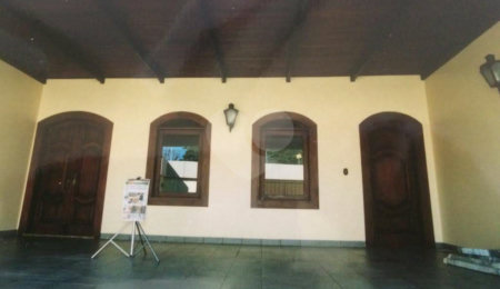 Casa Térrea à venda com 3 quartos, sendo 1 suíte,  em Jardim América, Bragança Paulista, SP