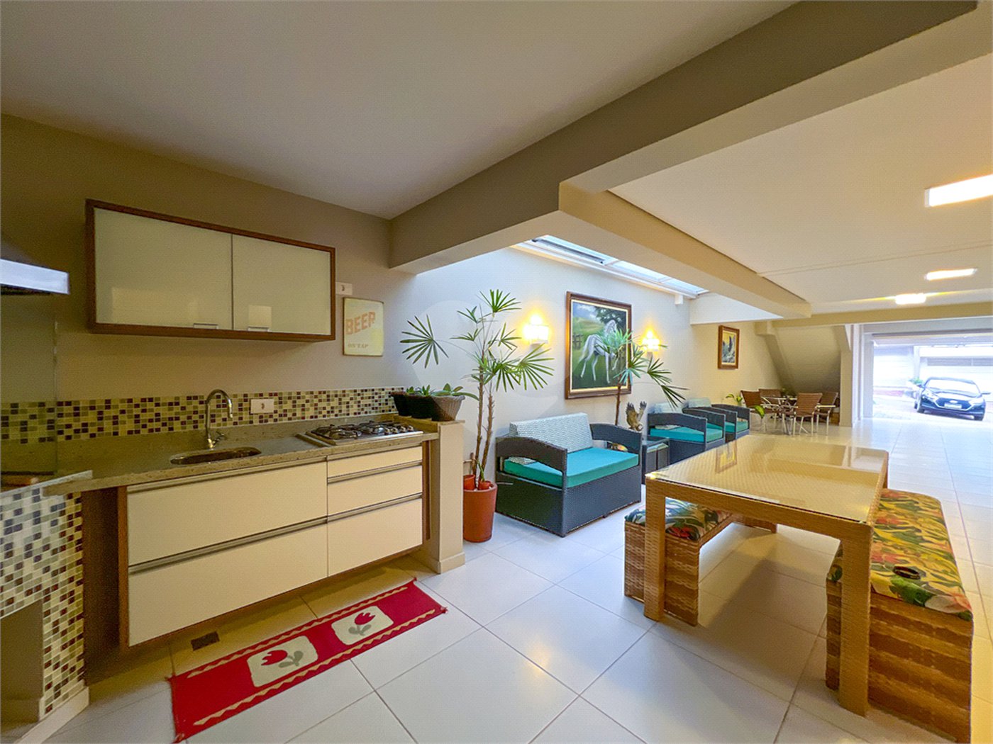 Casa à venda com 4 quartos, sendo 2 suítes,  no condomínio Floradas da Serra, São Paulo - SP