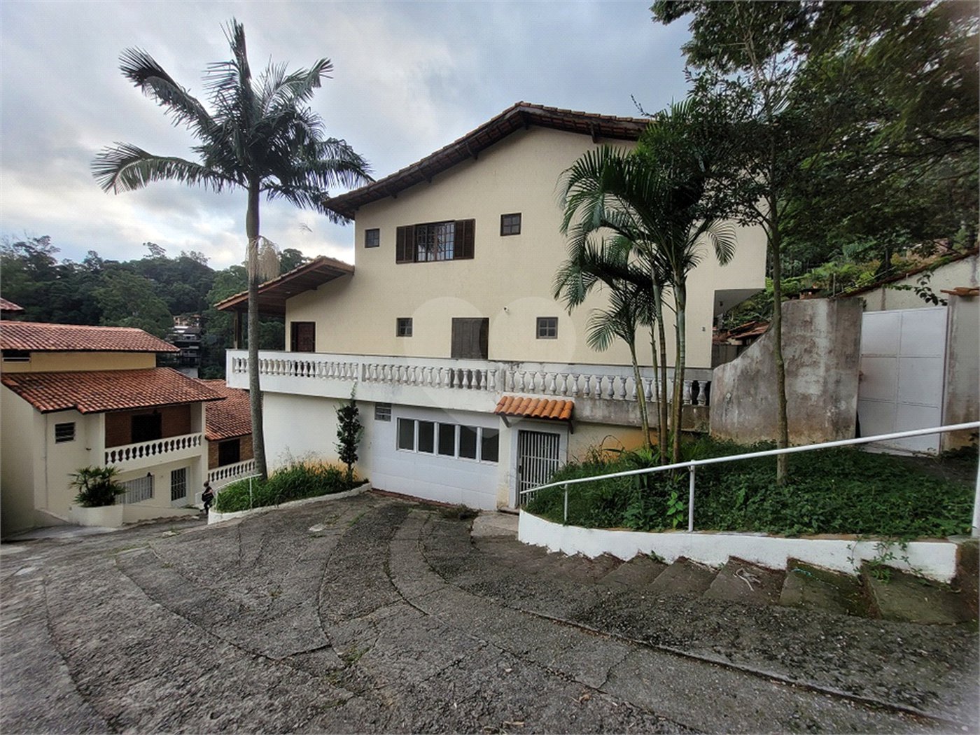 Casa de Vila para alugar com 6 quartos, sendo 4 suítes,  em Tucuruvi, São Paulo, SP