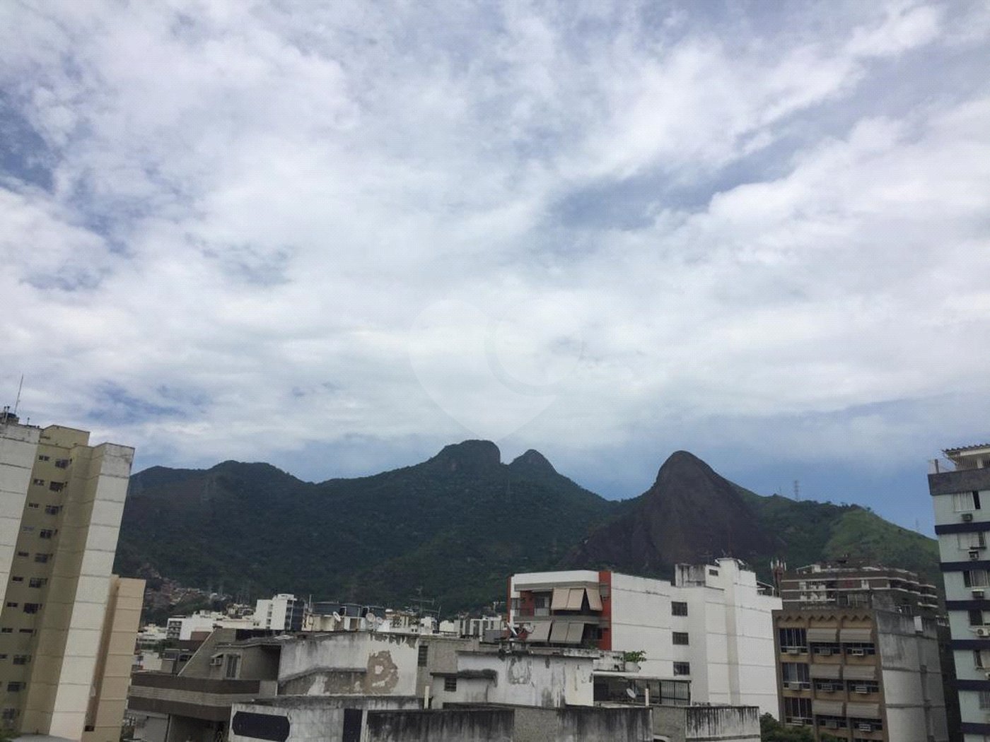 Cobertura à venda com 3 quartos, sendo 2 suítes,  em Vila Isabel, Rio de Janeiro, RJ